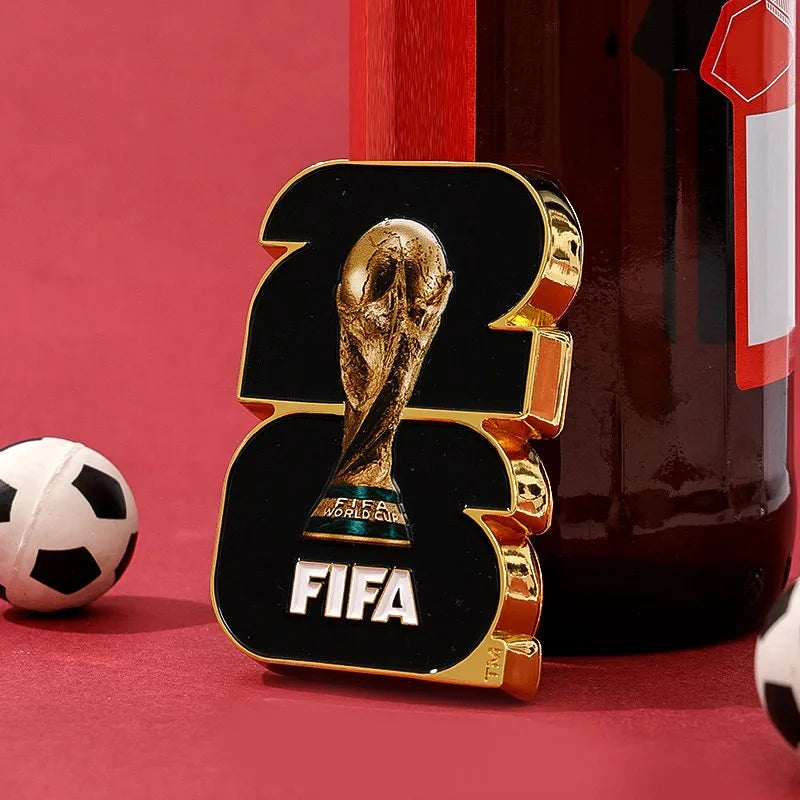 MagOpener 2026 🧲🏆⚽ | Ouvre-Bouteille Magnétique FIFA Coupe du Monde 2026 — 2 Coloris