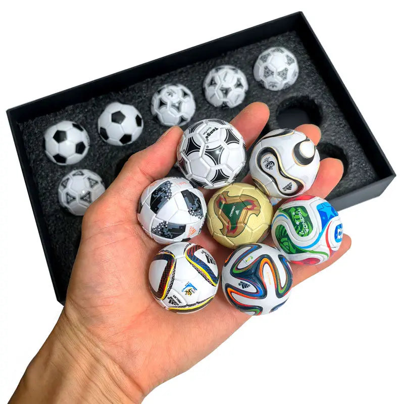 Coffret 15 Mini Ballons de Football ⚽ - Coupe du Monde FIFA 2026 | Boîte Prestige | Cadeau Collector