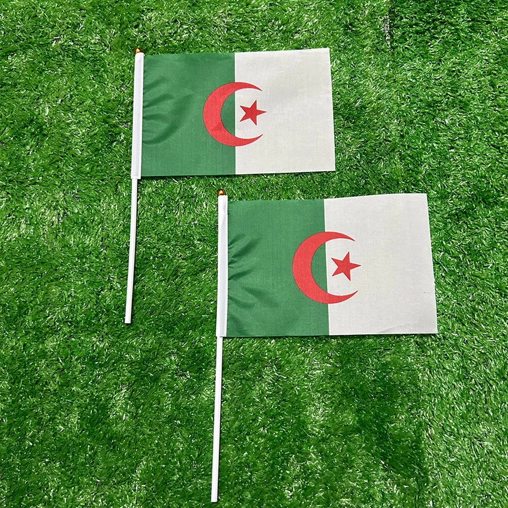 🇩🇿 Montre tes couleurs en tribune ! | Drapeau Algérie à Main 🔥